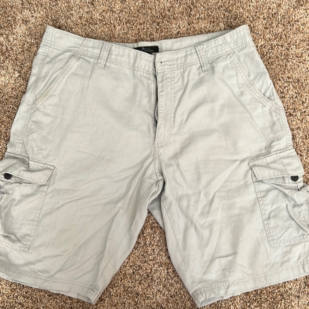 Marc Anthony Shorts size 36